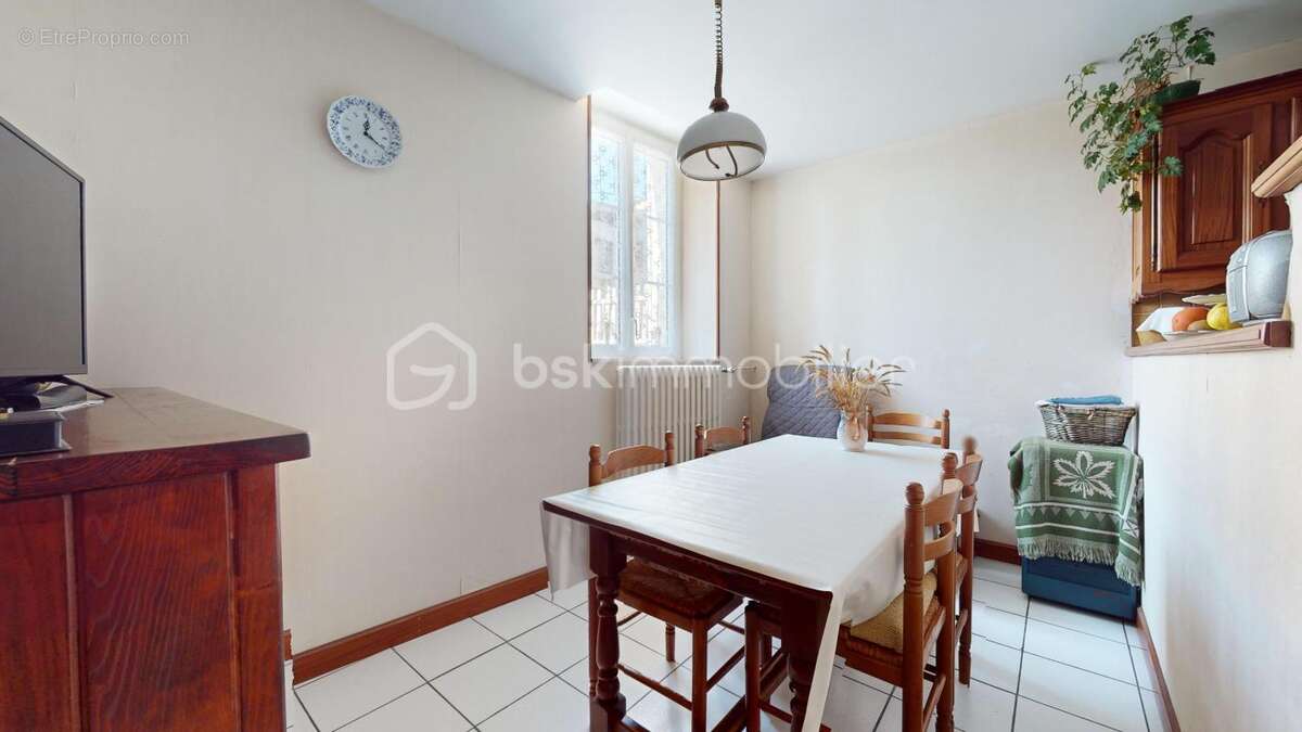 Maison à SAINT-SAVINIEN