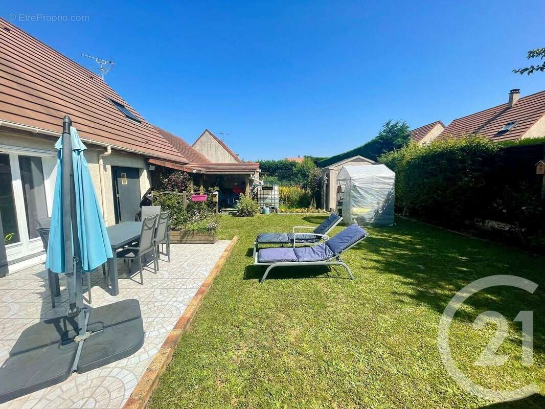 Maison à DAMMARTIN-EN-GOELE