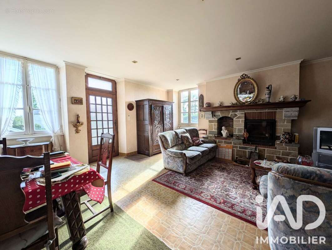 Maison 112 m² à Rannee  - photo 4