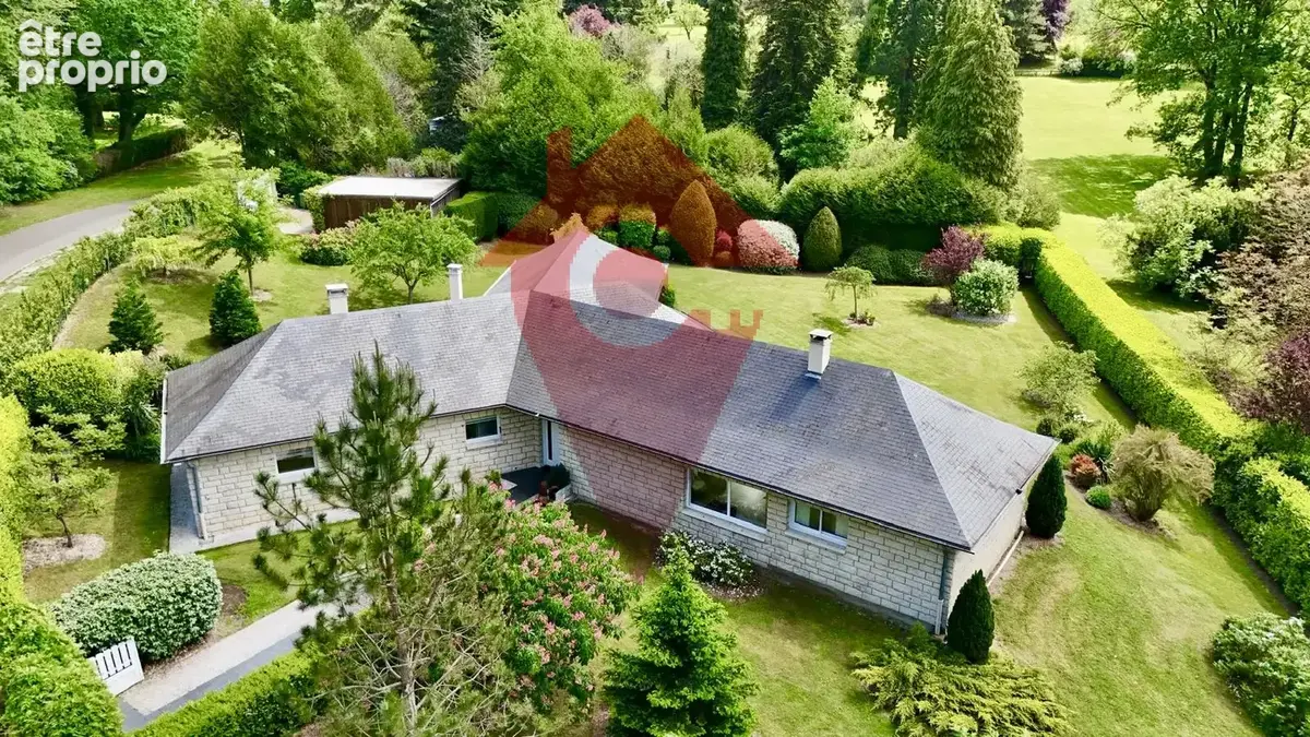 Photo Maison à Crespieres au prix de 899 000€