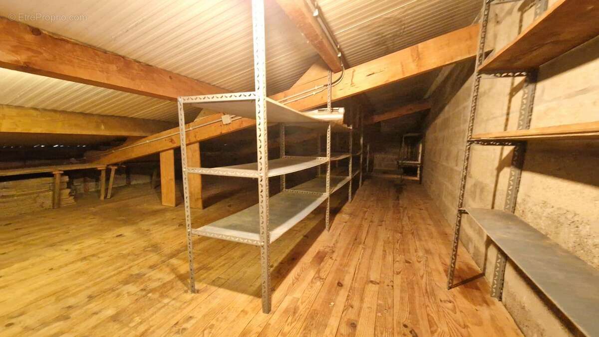 Commerce à NEUILLY-SUR-MARNE