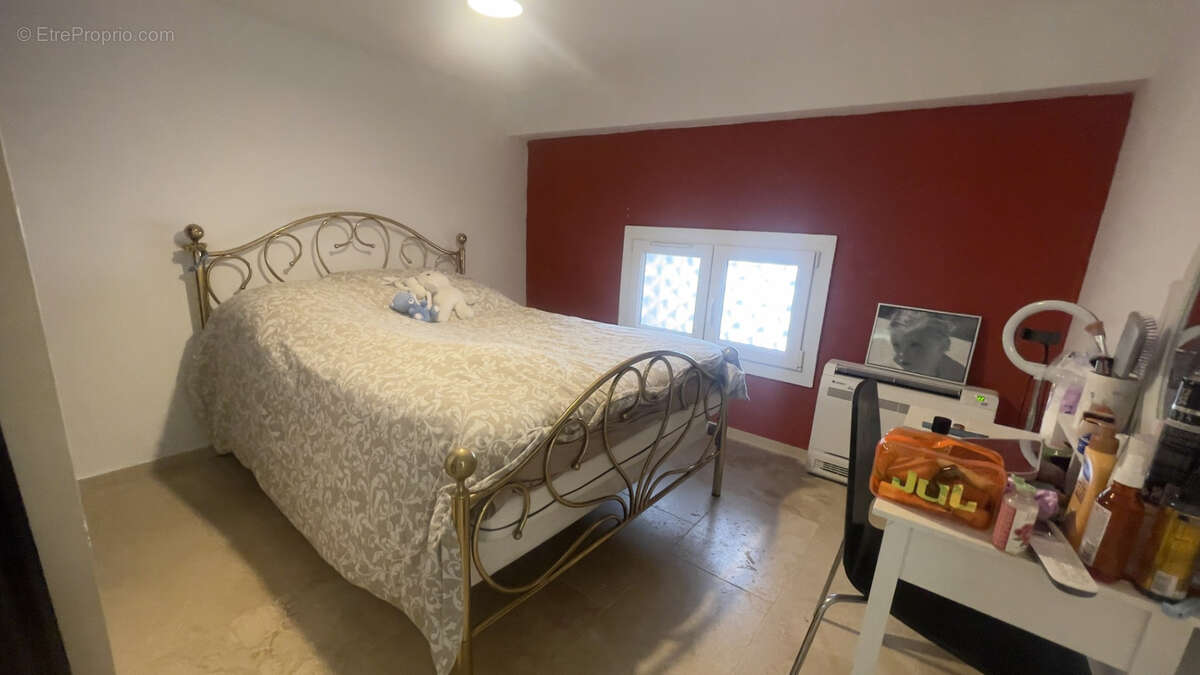 Appartement à SIX-FOURS-LES-PLAGES