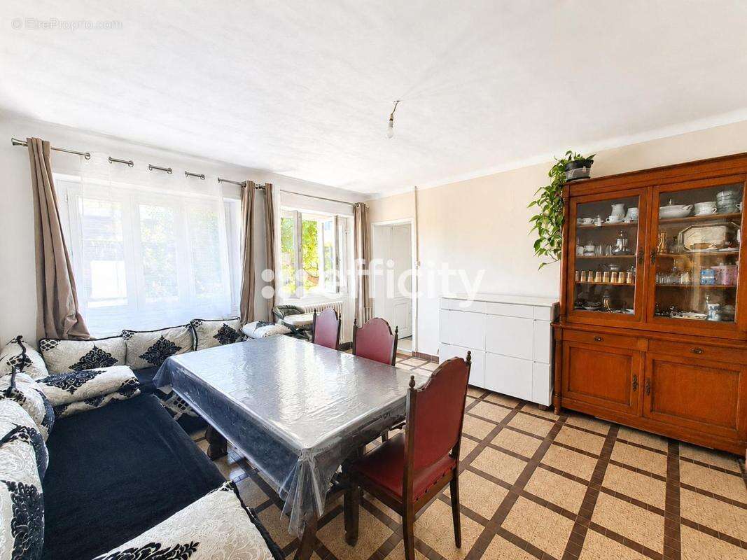 Maison 150 m² à Saint-Herblain  - photo 2