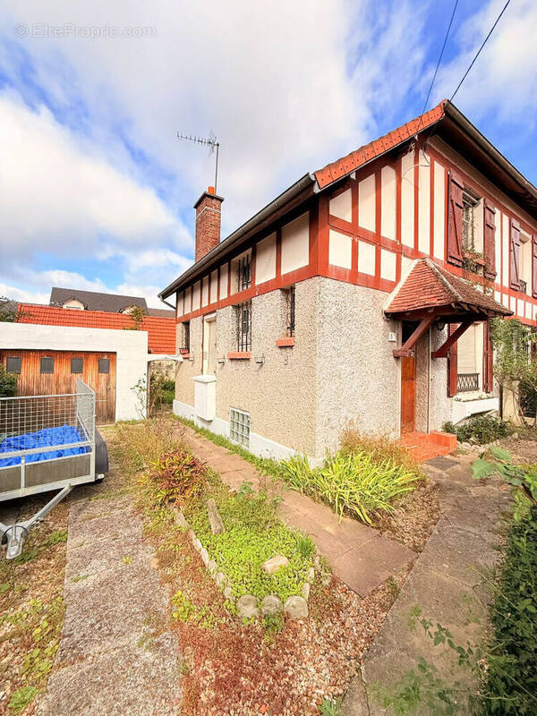 Maison à VILLIERS-LE-BEL