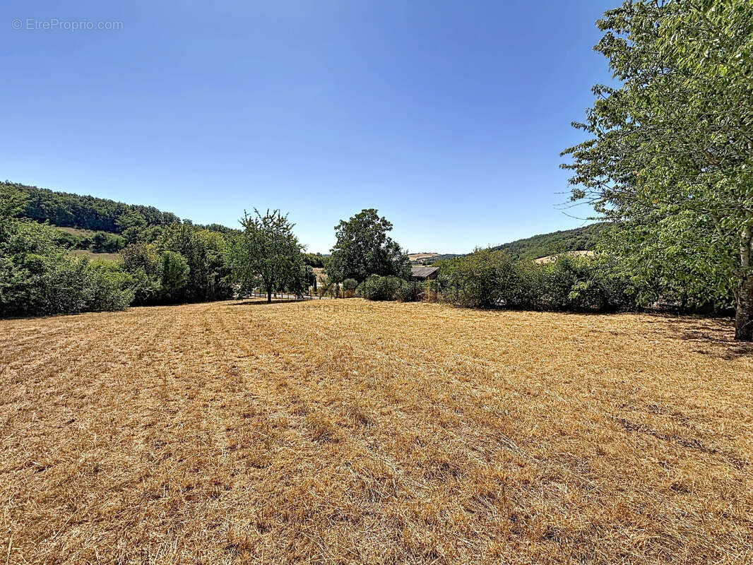Burnand : Authentique maison en pierre avec 3 149 m2 de terrain - photo 32