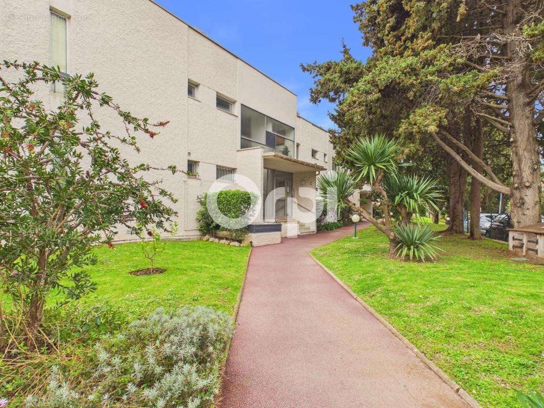 Appartement à MANDELIEU-LA-NAPOULE
