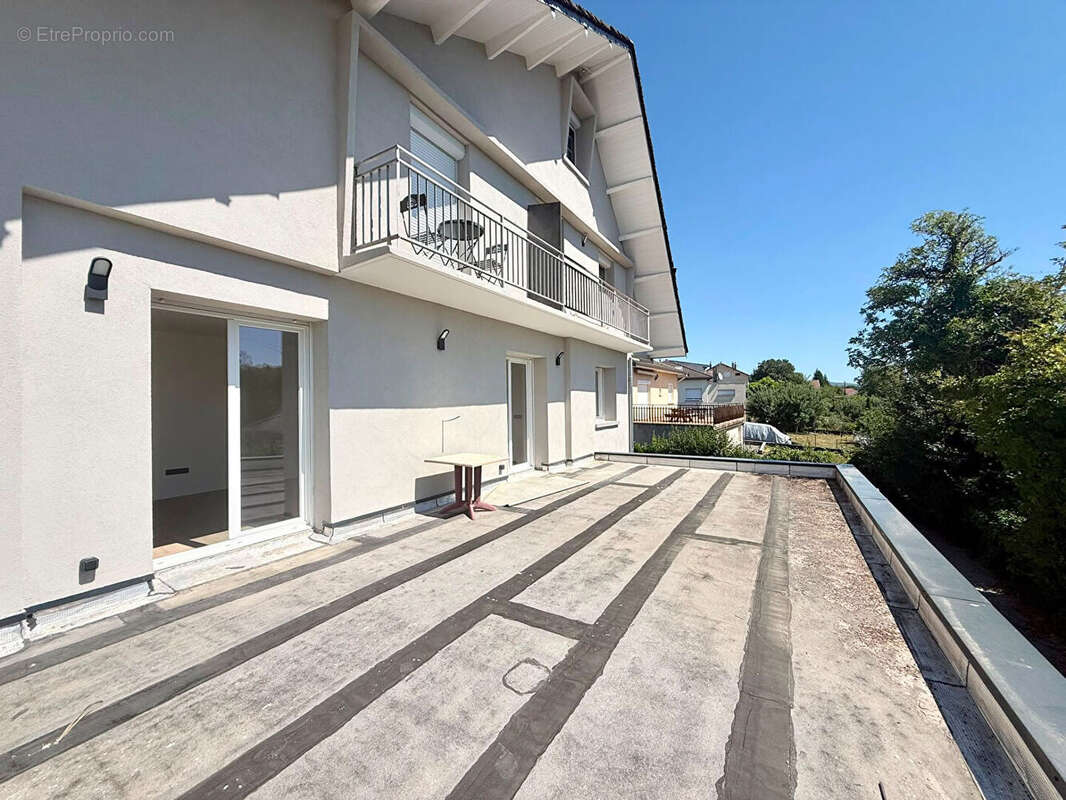Appartement Ecole Valentin 3 pièce(s) 71.15 m2 - photo 3