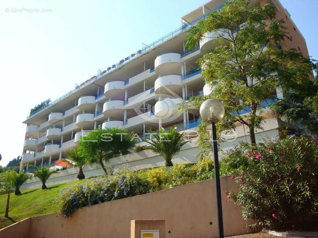 3/4 pieces 95,40 m² - piscine -tennis - golf - photo 5