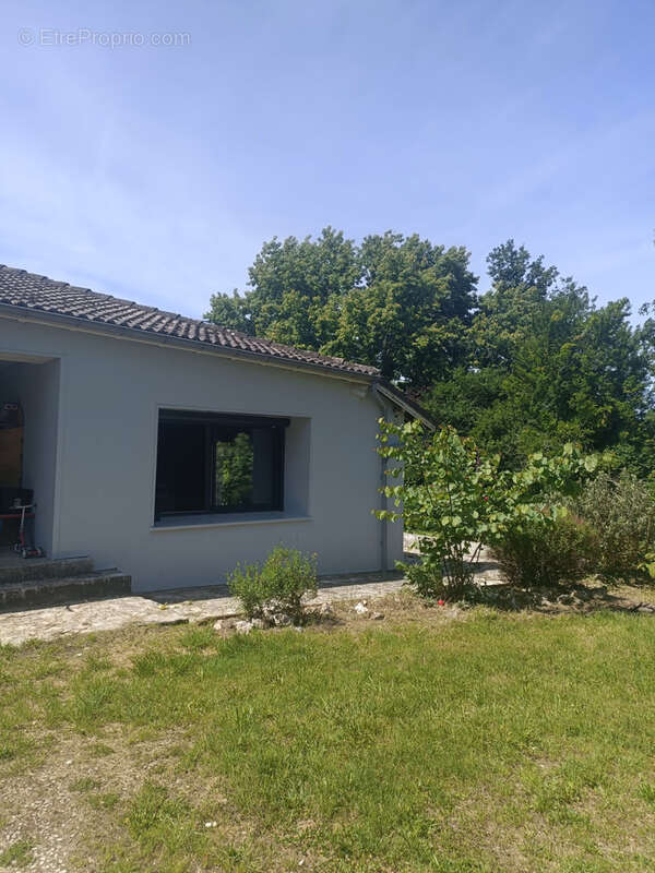 Maison à MONCLAR
