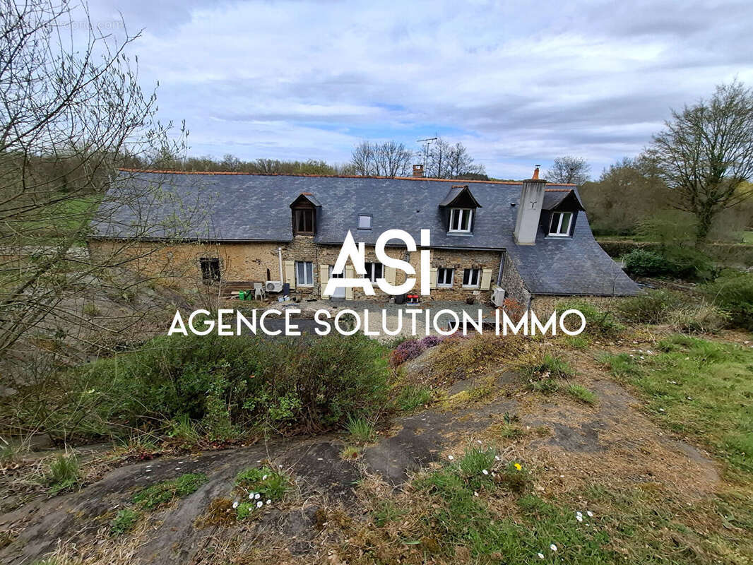 Maison à SAINT-PIERRE-SUR-ERVE
