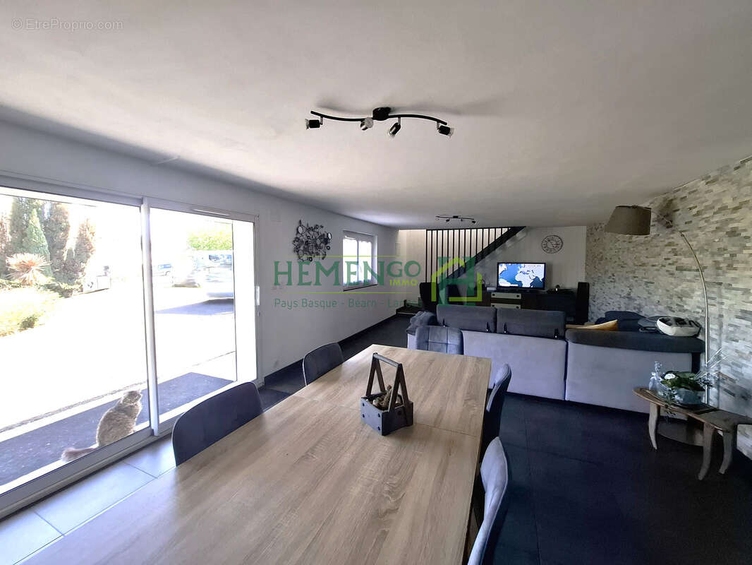 Maison à VIODOS-ABENSE-DE-BAS