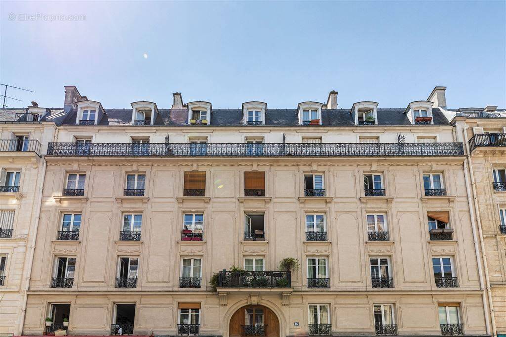 Appartement à PARIS-12E