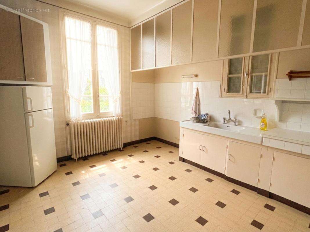 Maison 170 m² à Nerac  - photo 4