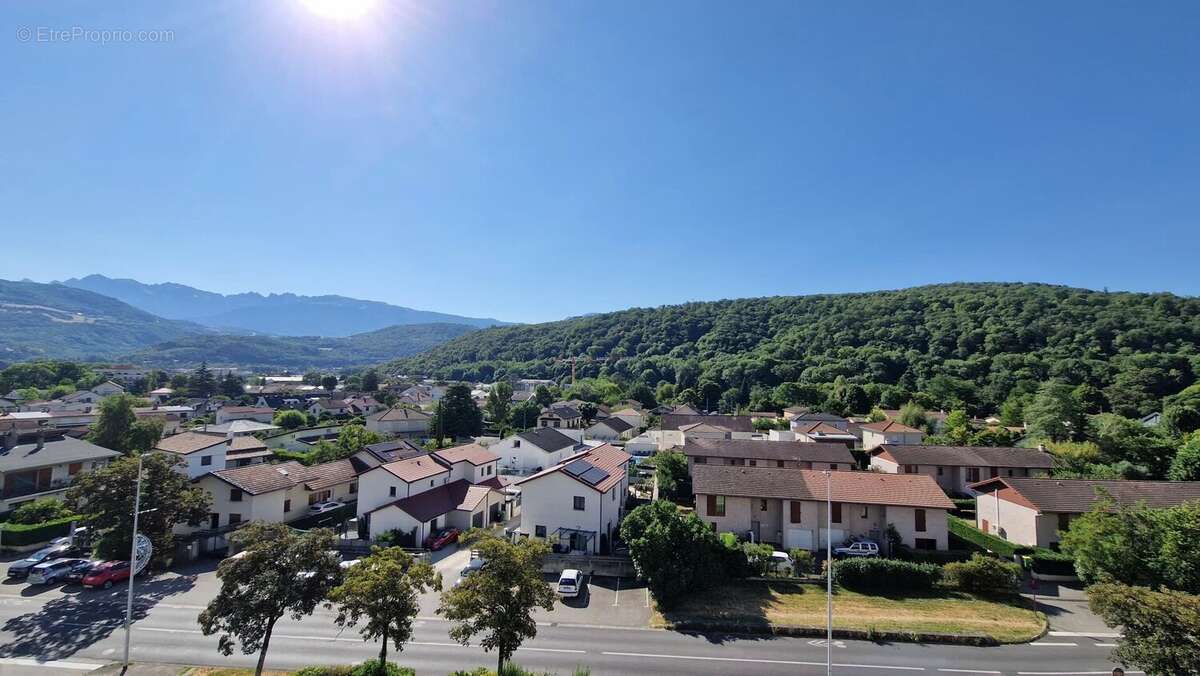 Echirolles -Frange Verte, T4 traversant - photo 13