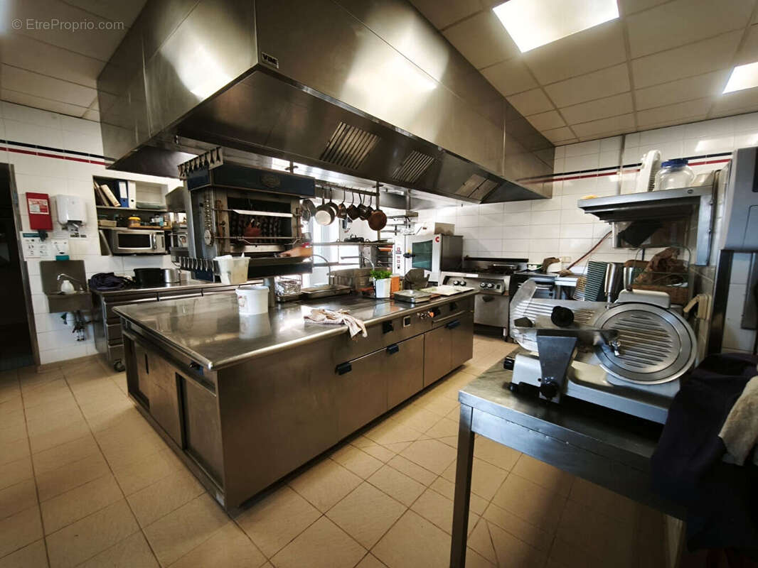 Commerce à POUILLY-SUR-LOIRE