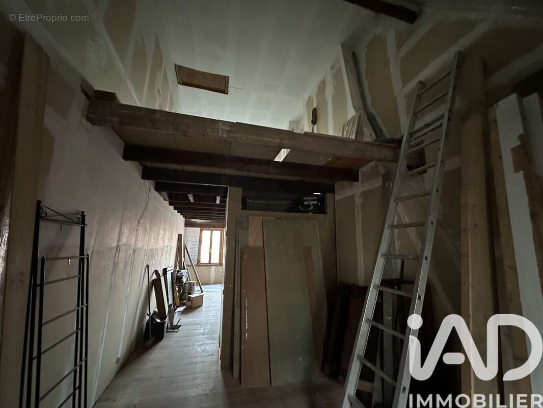 Appartement 280 m² à Douai  - photo 8