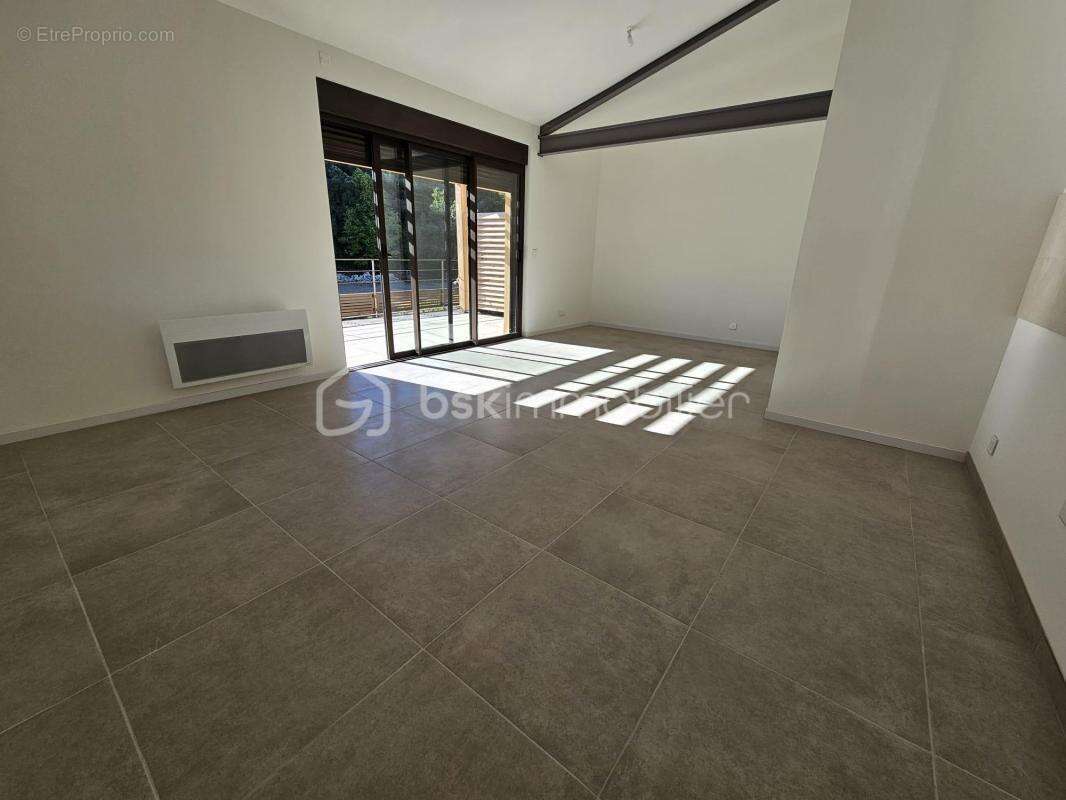 Appartement à DRAGUIGNAN