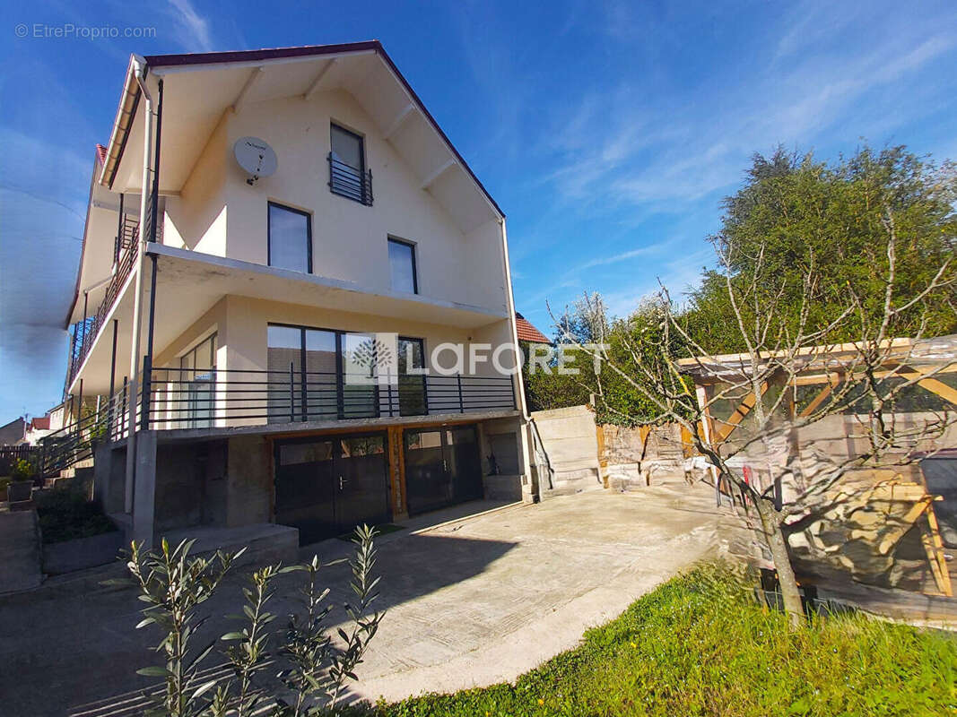 Maison à VILLEMOMBLE