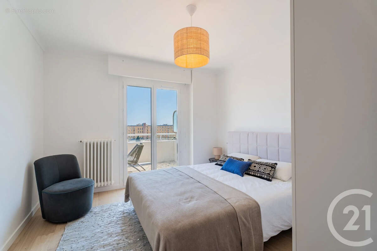 Appartement 77 m² à Nice  - photo 8