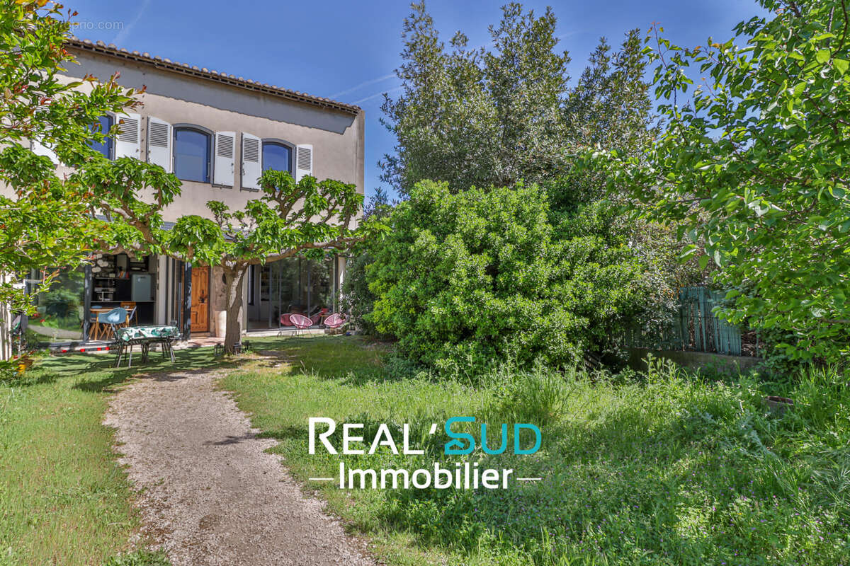 Maison à MARSEILLE-8E