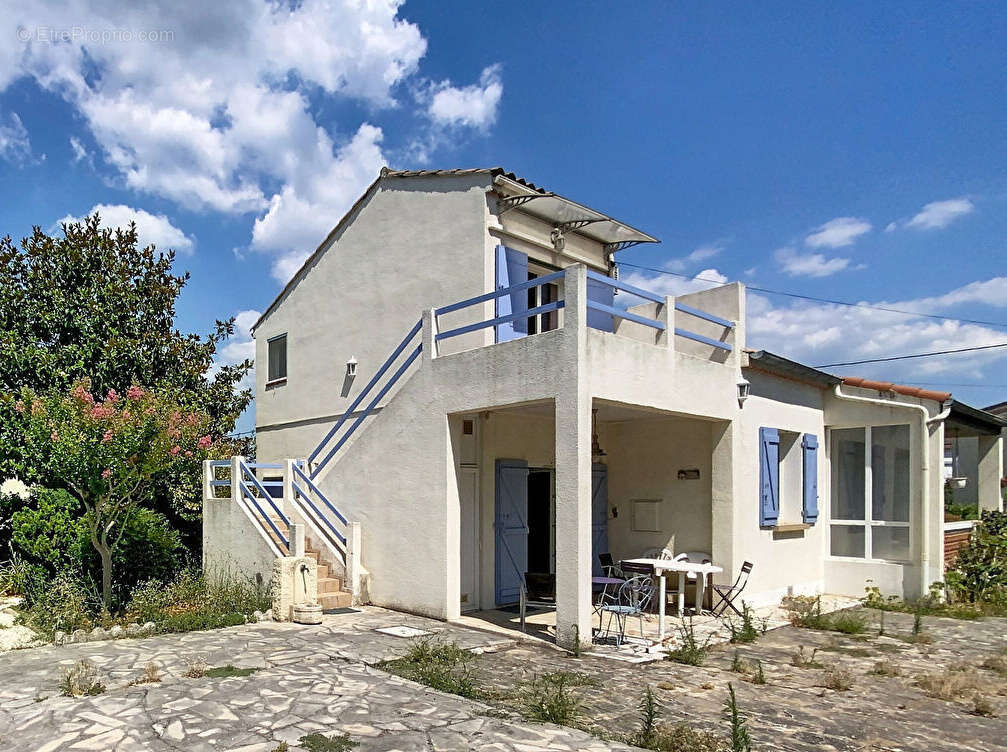 Maison à GREASQUE