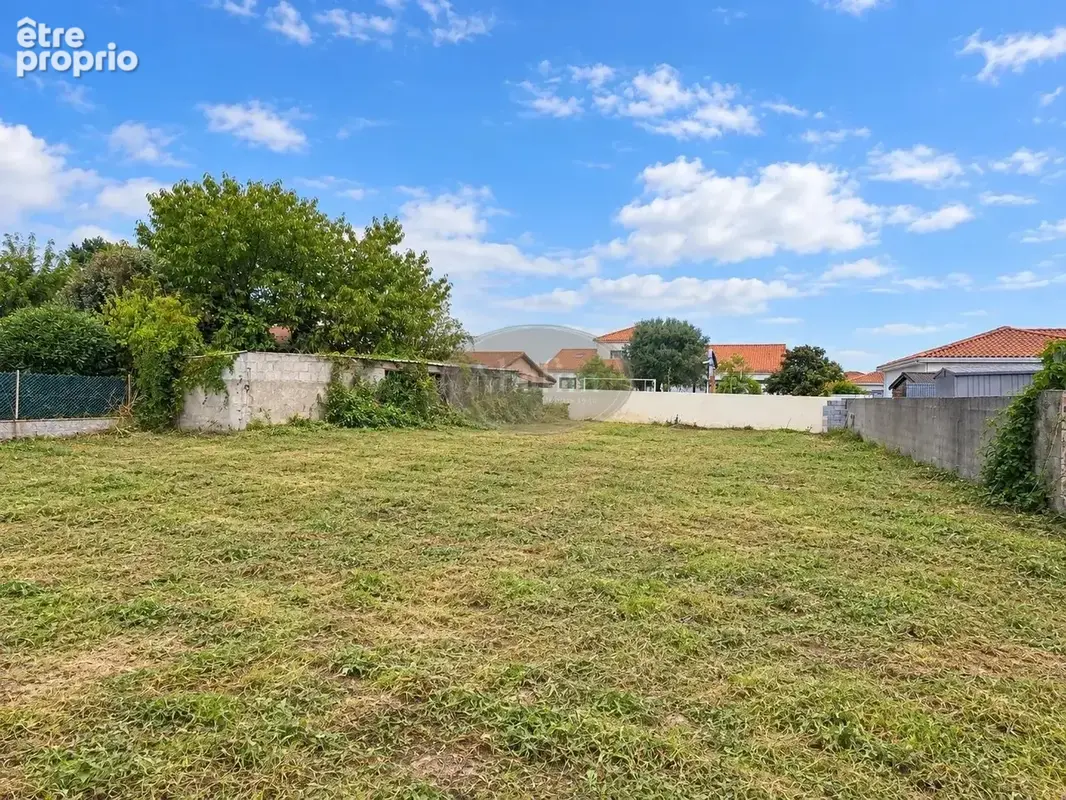 Terrain constructible de 577 m² - photo 2