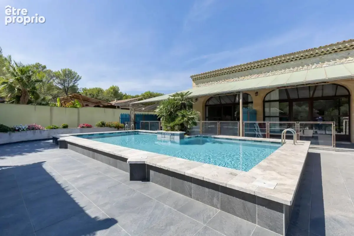 Propriete de caractere en pierres 220 m² sur 5 000 m² à lancon provence - photo 17