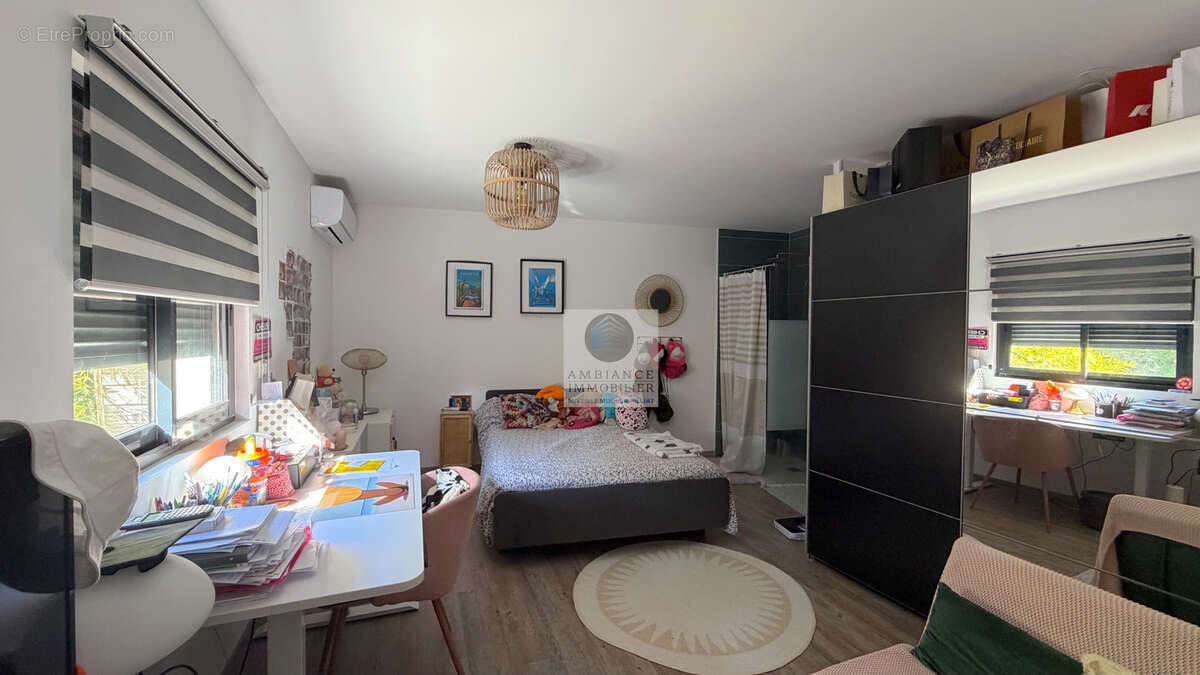 Maison à SAINT-PERAY