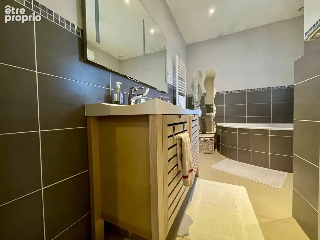 LA MARE - sublime maison 3 chambres, jardin et garage - à proximité du Métro ligne 5 ! - photo 12