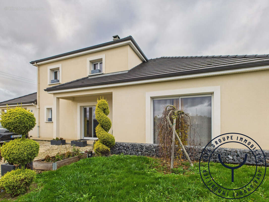 Maison à MERGEY