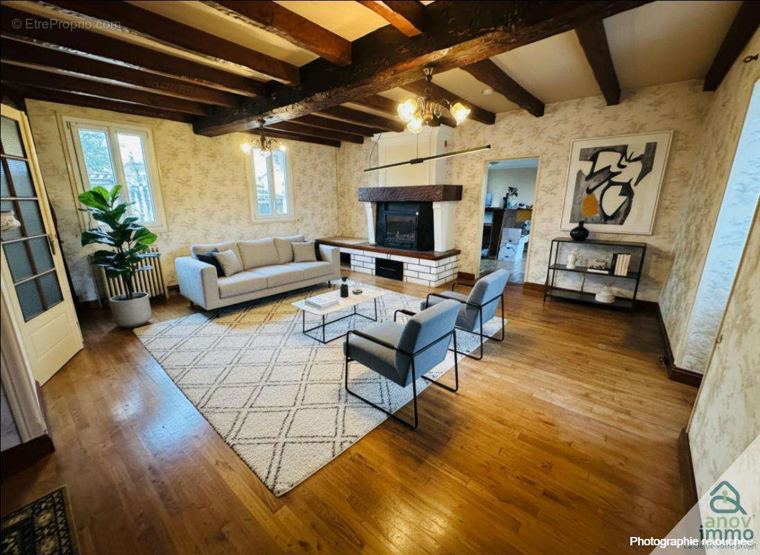 Maison à CHATEAUNEUF-SUR-CHARENTE