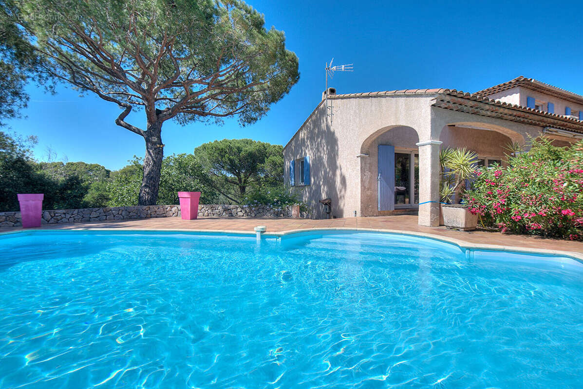 Maison à FREJUS
