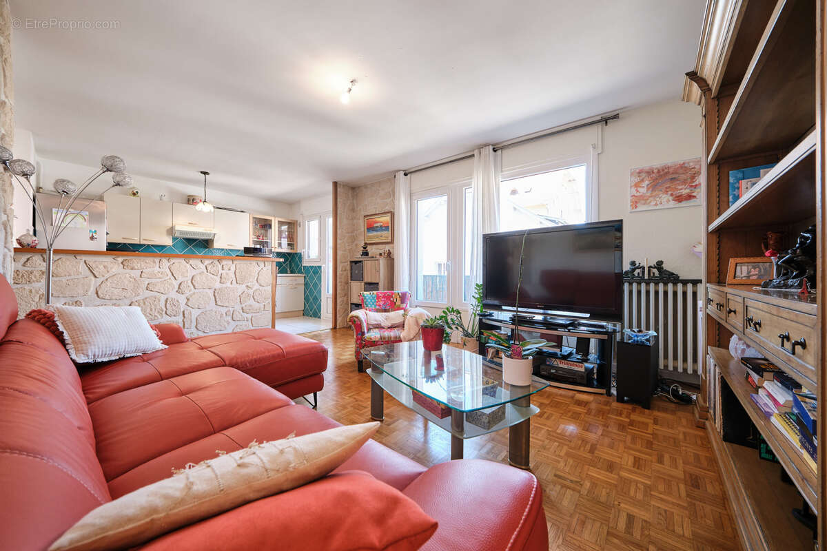 Appartement à MEYTHET