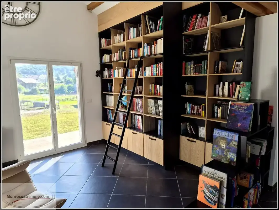 Maison unique dans la nature - 5 chambres - grand terrain - photo 9