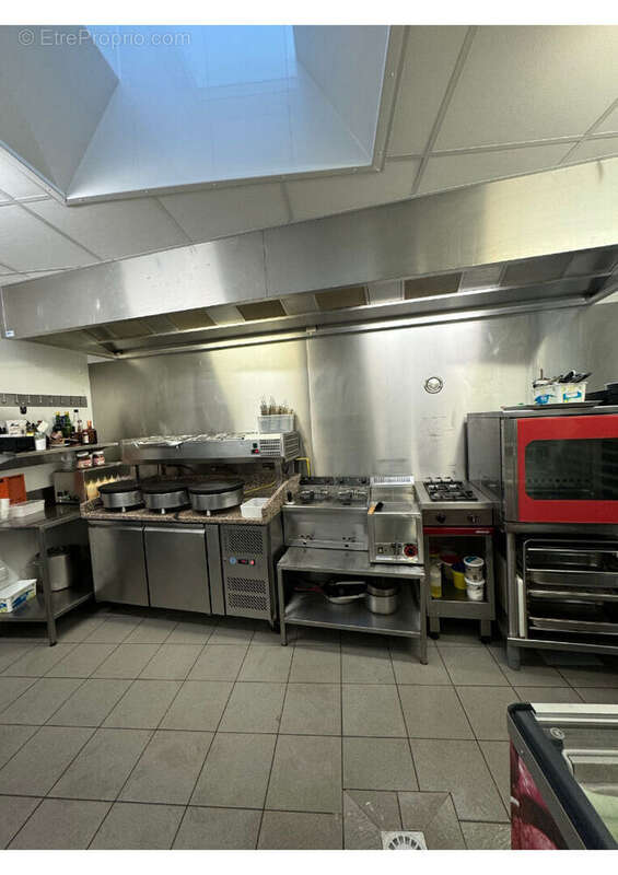 Commerce à LA POMMERAYE