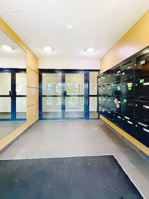 SAINT BARTHELEMY D'ANJOU -  Opportunité pour Investissement locatif ou Résidence principale - Lumineux T3 avec balcon garage - photo 6