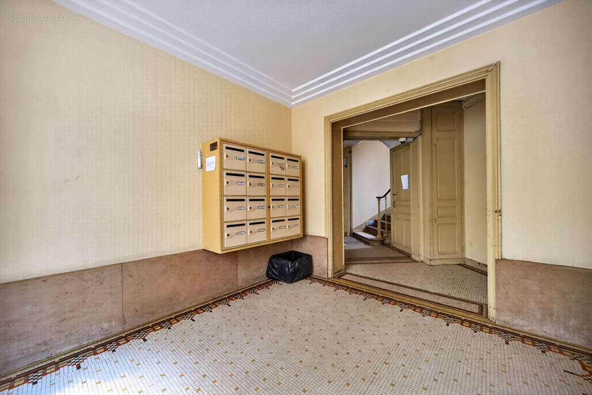 Appartement à PARIS-20E
