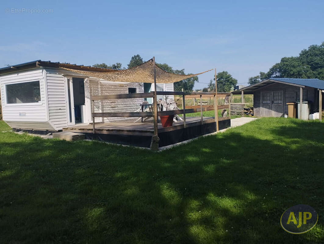 Terrain à SAINT-ANDRE-DE-LA-MARCHE
