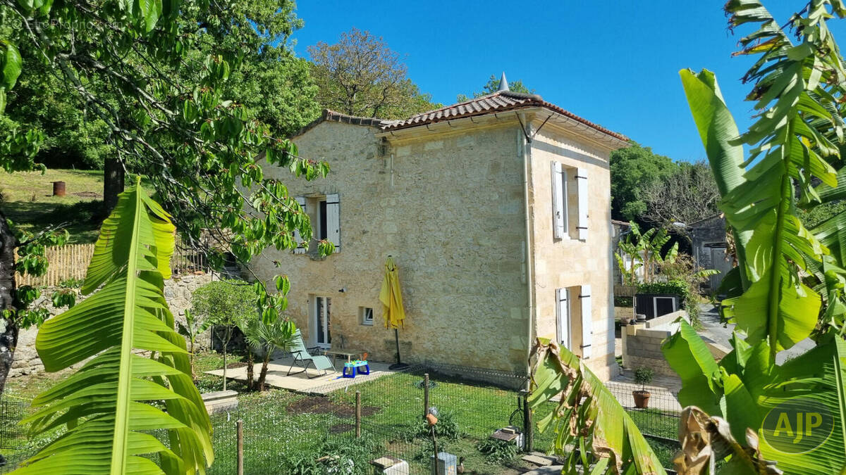 Maison à SAINT-MICHEL-DE-FRONSAC