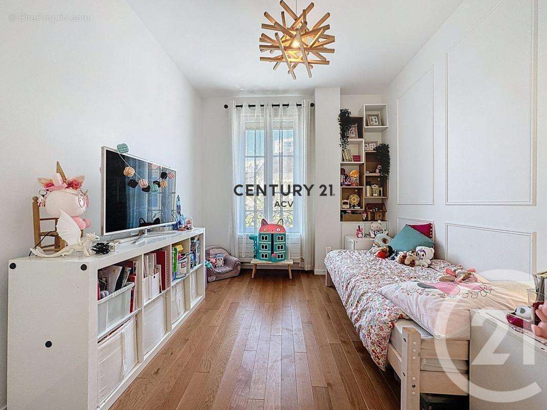 Maison à MAISONS-ALFORT