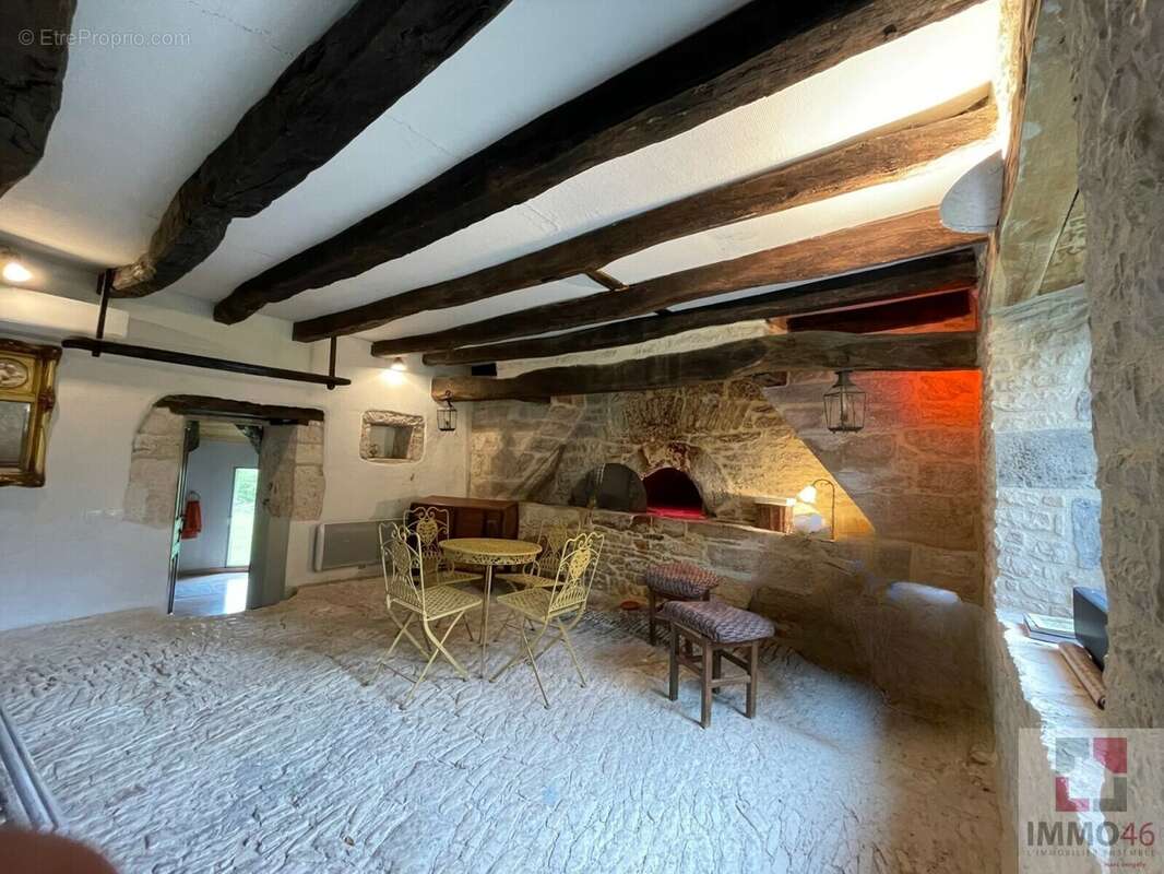 Maison à LE BASTIT