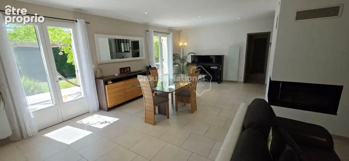 Villa de 174m² avec vue et piscine - photo 10