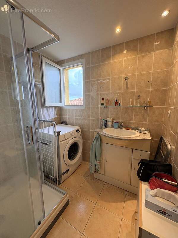 Appartement à COGOLIN