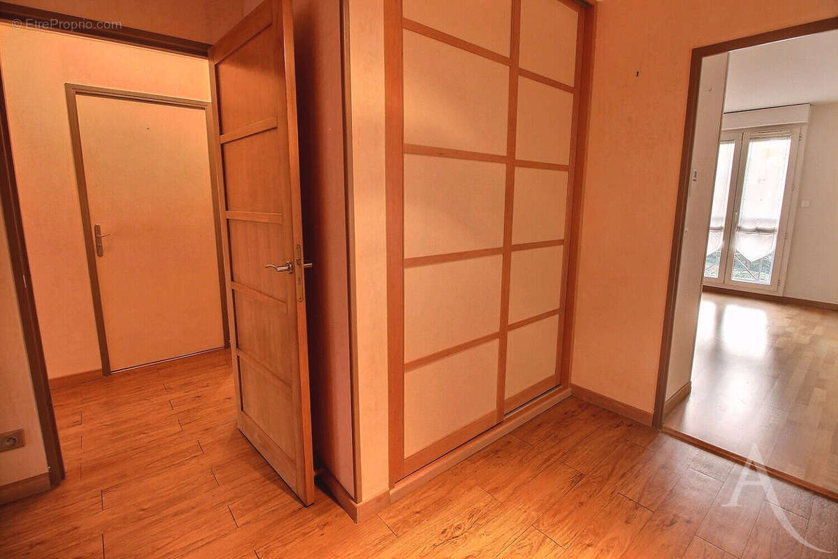 Appartement à THIAIS
