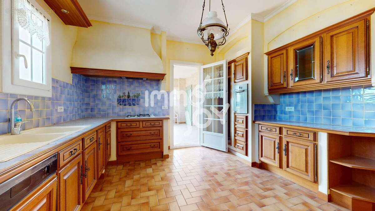 Maison de caractère de 242 m2   Vue panoramique exceptionnelle   Terrain de 1 000 m2   Tourbes - photo 3