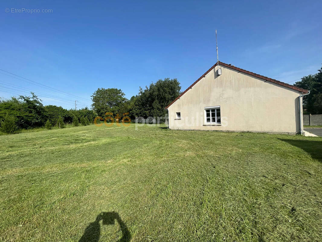 Maison à BRETTEVILLE-L'ORGUEILLEUSE