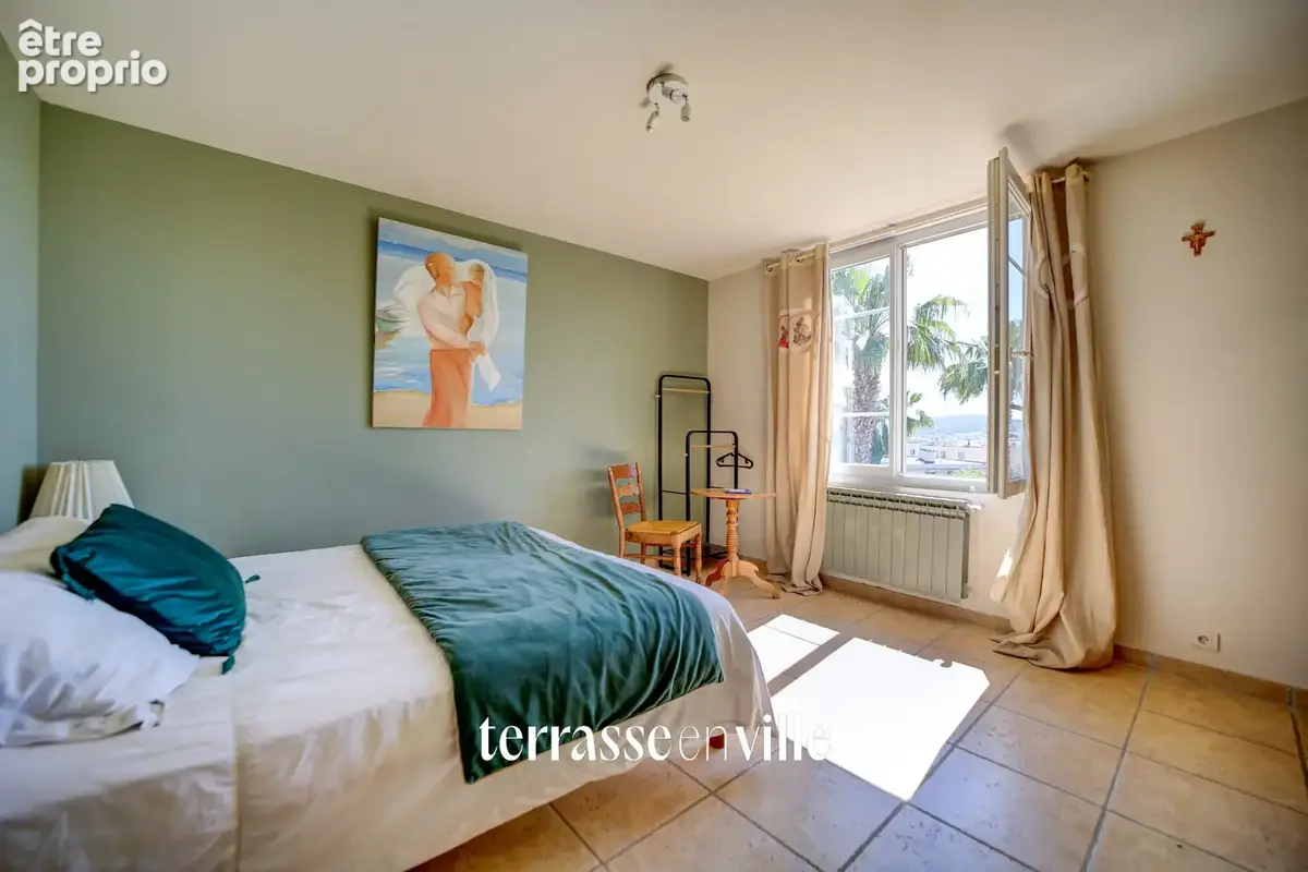 Sanary - port & plage à pied - maison de charme t7 - jardin- cave - aperçu mer - 850 000€ - photo 15