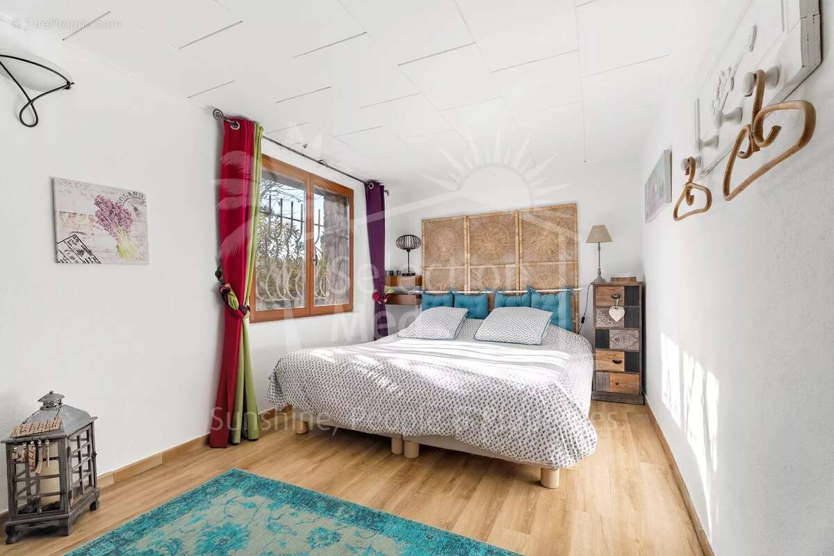 Maison à TOURRETTES-SUR-LOUP