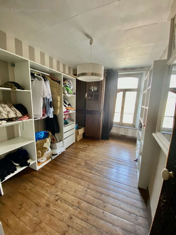 Maison à SARS-POTERIES