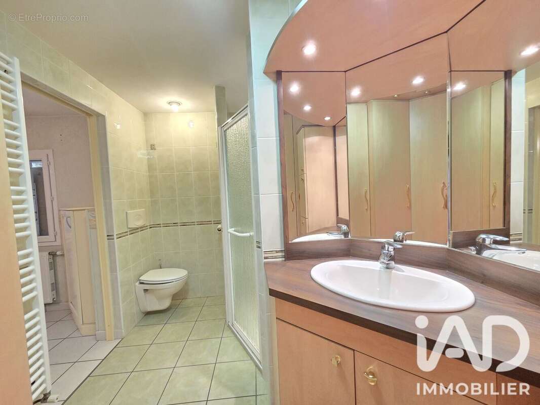 Maison 188 m² à Neuville-De-Poitou  - photo 6
